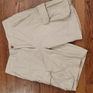 Vineyard Vines cargo shorts size 30